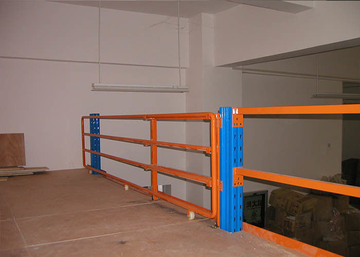 2 livelli di impianti di stoccaggio industriali in acciaio a freddo piattaforma colore arancione / blu