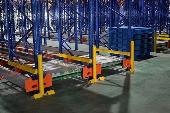 Sistema di stoccaggio di pallet rack Orange / Blue Shuttle, Sistema di pallet rack selettivo