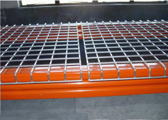 Scaffalature per pallet per magazzini forti su misura con rivestimento in maglia galvanizzata saldata