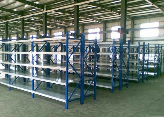 Servizio OEM di magazzino di acciaio con scaffalatura e travi verticali
