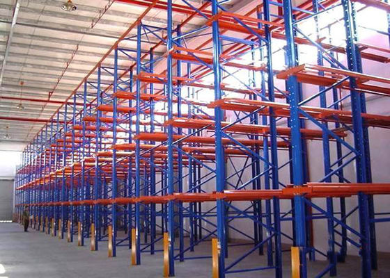 Rack di stoccaggio personalizzabili in acciaio pesante, risparmio di spazio e soluzione di stoccaggio versatile
