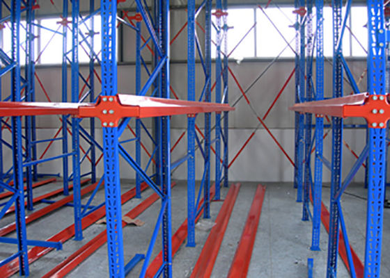 Dispositivi in acciaio Q345 personalizzati per scaffalature per pallet, scaffalature per magazzini pesanti