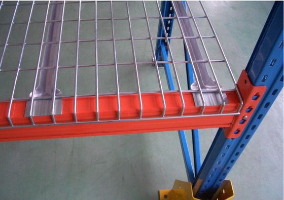 Scaffalature per pallet per magazzini forti su misura con rivestimento in maglia galvanizzata saldata
