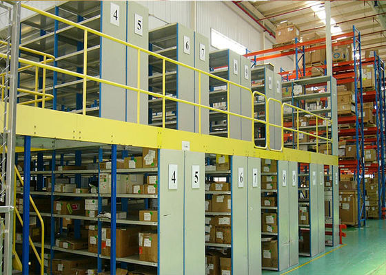 Sistema di scaffalature per pavimenti di magazzino, scaffalature metalliche industriali personalizzate per lo stoccaggio