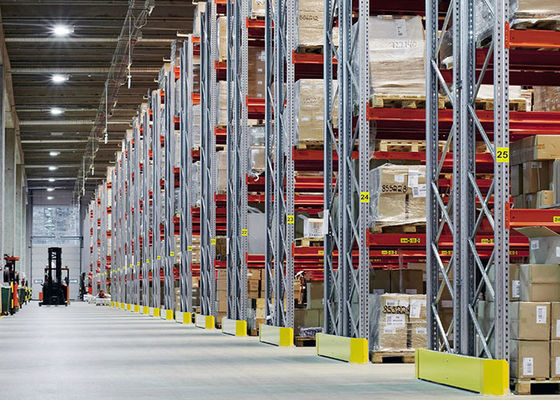 Rack di stoccaggio industriali in acciaio su misura