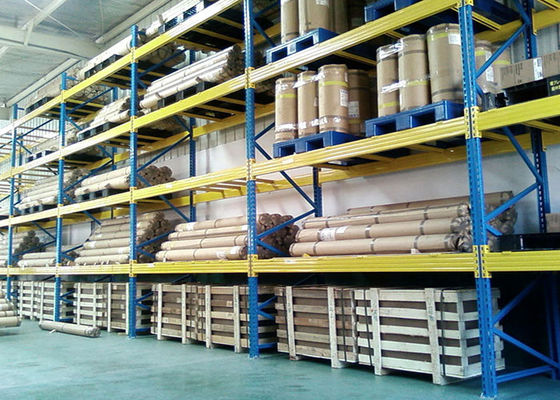 Rack per pallet industriali a più livelli, rack di stoccaggio in acciaio laminato a freddo