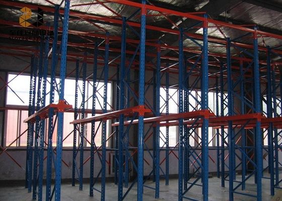 Dispositivi industriali per la trazione di pallet