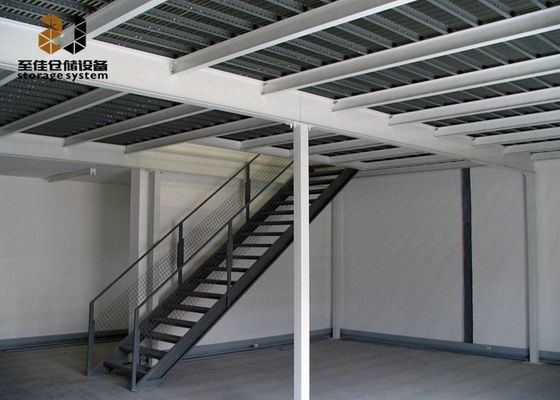 Sistemi di stoccaggio industriali multilivello pesanti Pavimenti mezzanini facili da assemblare
