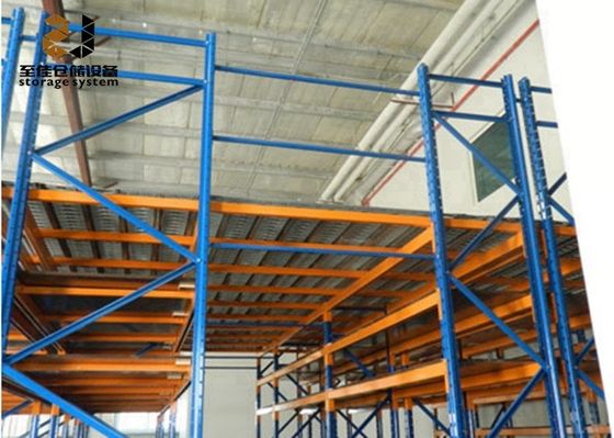 Strati di acciaio Q235 / Q345 Mezzanine con grande capacità di carico 500kg - 4000kg/mq
