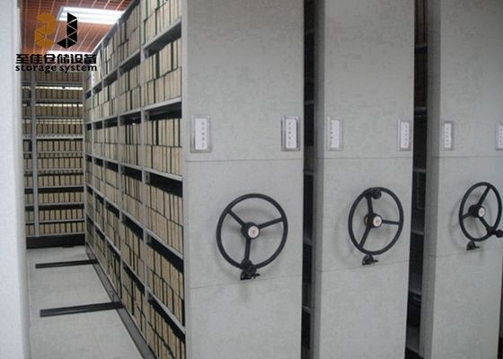 Servizi di archiviazione per mobili grigi / Servizi di archiviazione ad alta densità