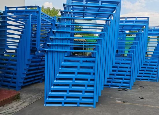 Rack di immagazzinaggio in acciaio impilabili per parti e mobili per automobili