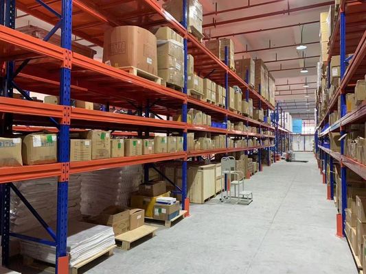 Soluzione di stoccaggio in magazzino